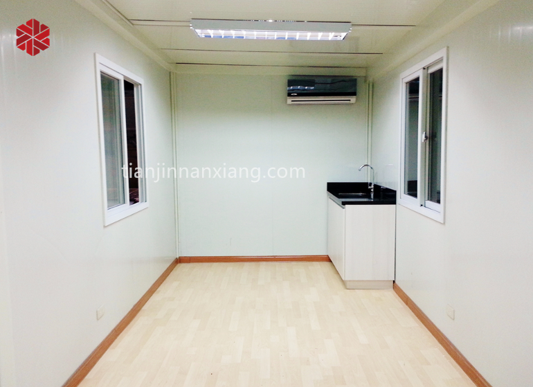Folding container house interior