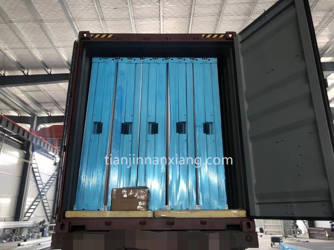 Container packing, 10-12 units per 40HQ container
