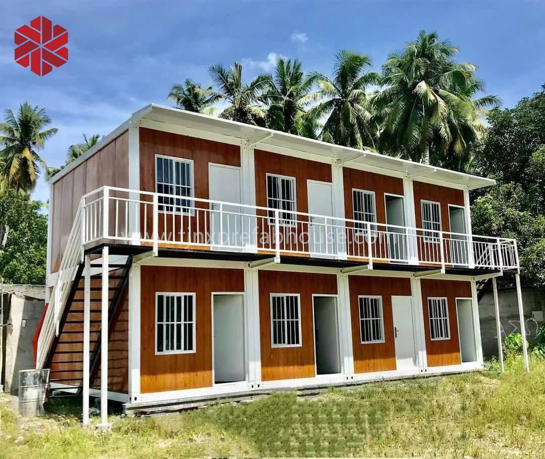 Foldable staff housing exterior