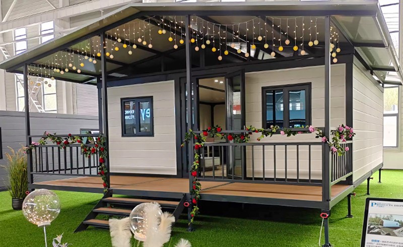 Folding container house setup process